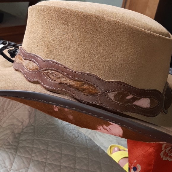 Special Edition Walkabouts pony hair hat - Picture 5 of 6